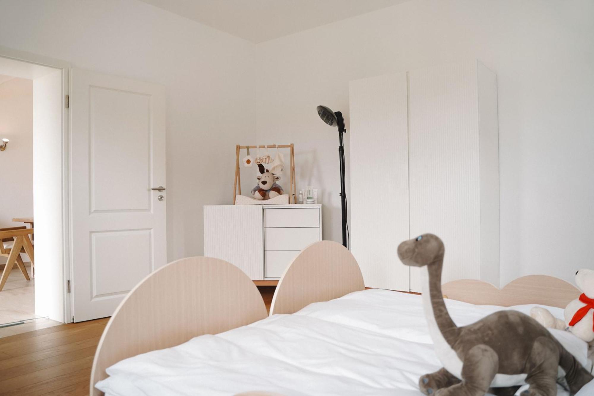 Black Horse Family Apartment - Barrierearm - Pfotenglueck - Familienzeit By Loewenherz Homes Stephanskirchen Esterno foto