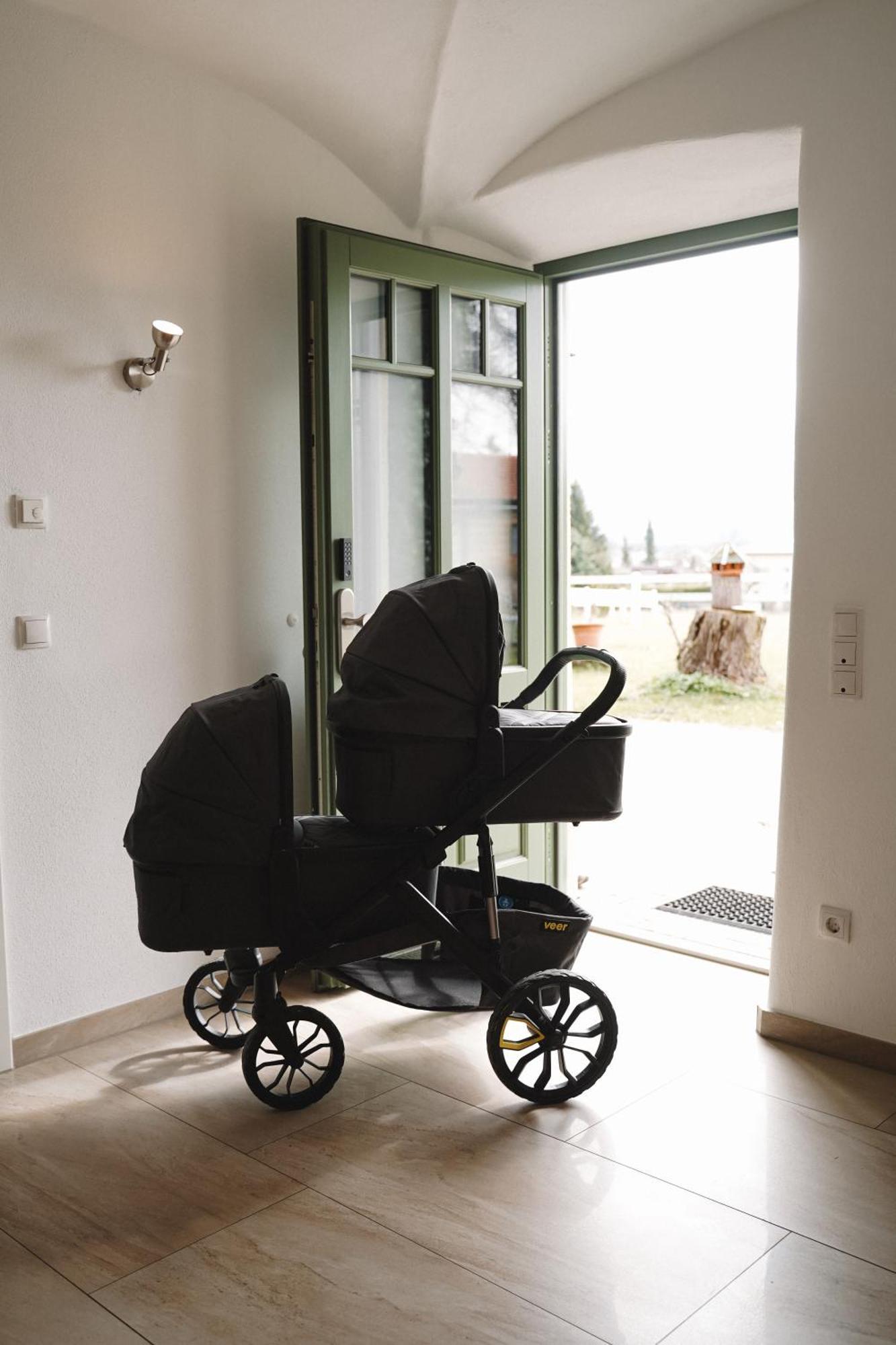 Black Horse Family Apartment - Barrierearm - Pfotenglueck - Familienzeit By Loewenherz Homes Stephanskirchen Esterno foto